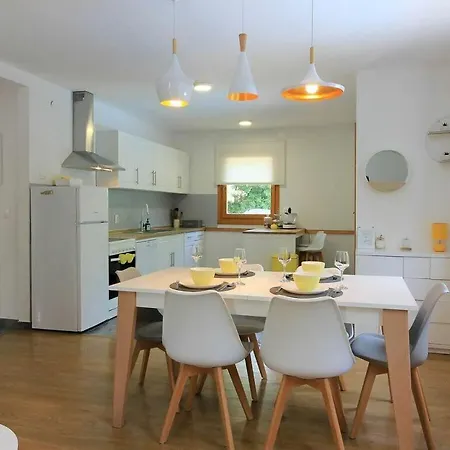 Prisca Comfortable Nedeščina